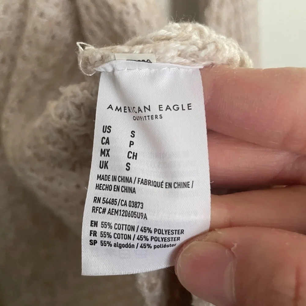 American Eagle Outfitters Cream Size Small Button-Up Knit Cardigan
